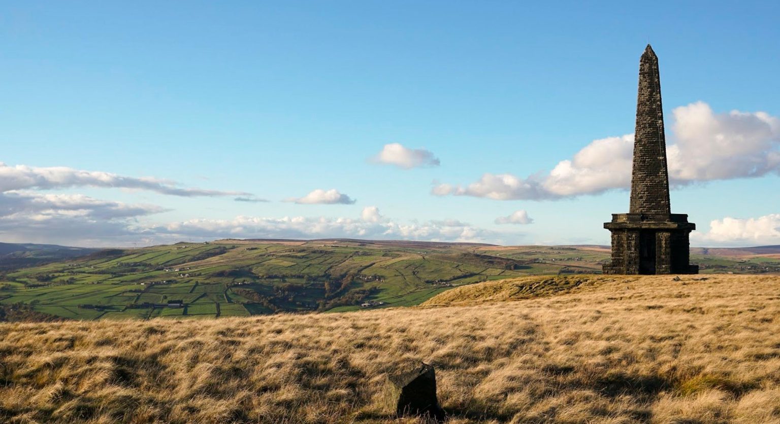 walking-in-calderdale-stoodley-pike-full-width-image-2288x1246